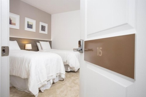 Luxury 15 bedroom suites home for 30 guests - image 6