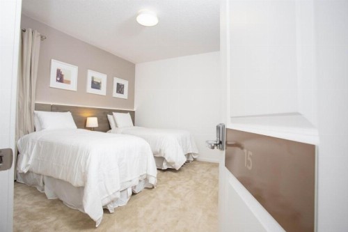 Luxury 15 bedroom suites home for 30 guests - image 7