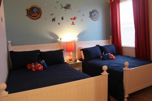 Luxury 4 bedroom home with game room - image 12