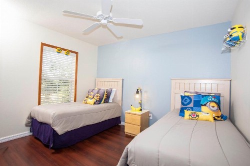 Four Bedroom w/ Pool Close to Disney 8570 - image 10