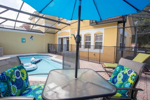 Four Bedroom w/ Pool Close to Disney 8570 - image 6
