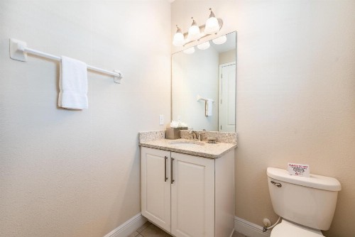 Vivid Home with Theater & Themed Room near Disney - 7662F - image 5