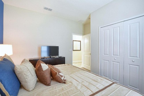 Storey Lake-5 Bedroom Townhouse w/Splashpool-1617ST - image 23