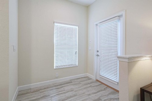 Storey Lake-5 Bedroom Townhouse w/Splashpool-1617ST - image 3