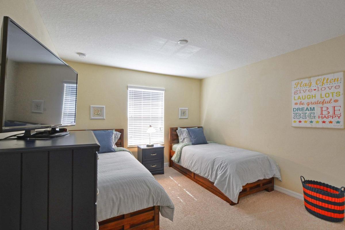 Storey Lake-4 Bedroom Townhome w/Splashpool-1610ST - image 6