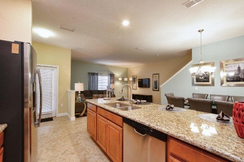 Storey Lake- 5 Bedroom Townhome w/ Pool- 1600ST - image 4