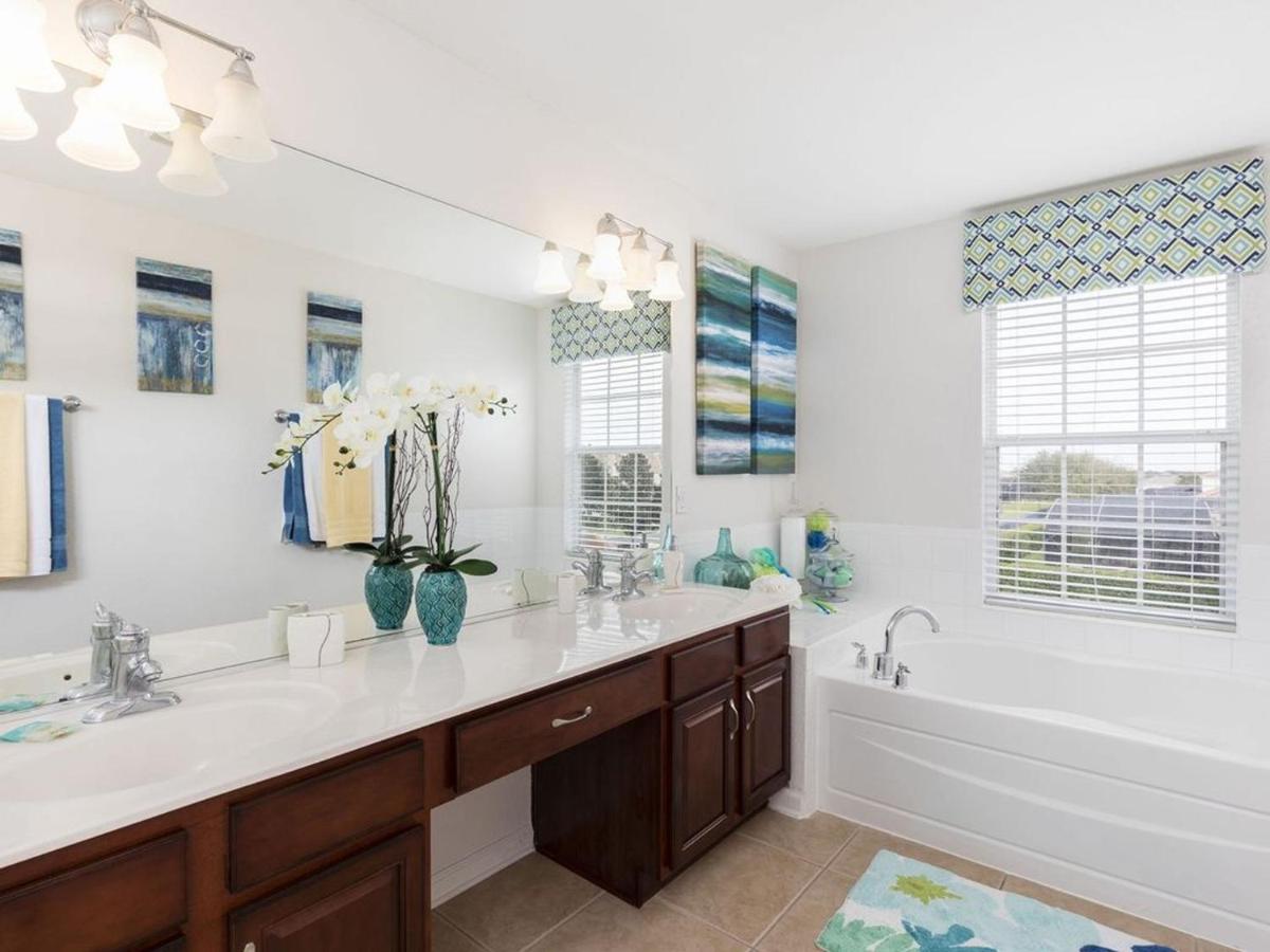 Windsor Hills 6 Bedrooms Pool Villa 2.5 miles to Disney - 2540HS - image 2