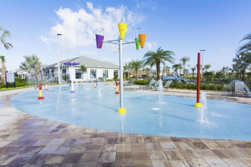 Fabulous Apartment with balcony at Storey Lake apt 103 - image 10