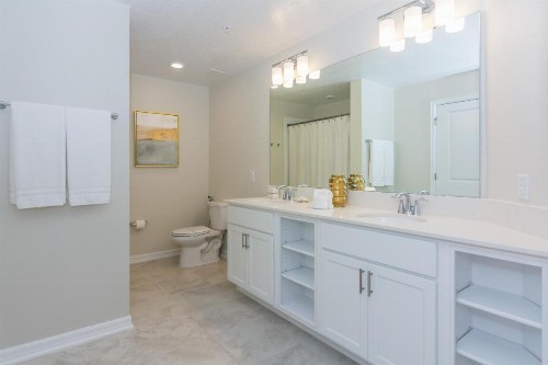 Family Apartment at Storey Lake (272969) - image 10
