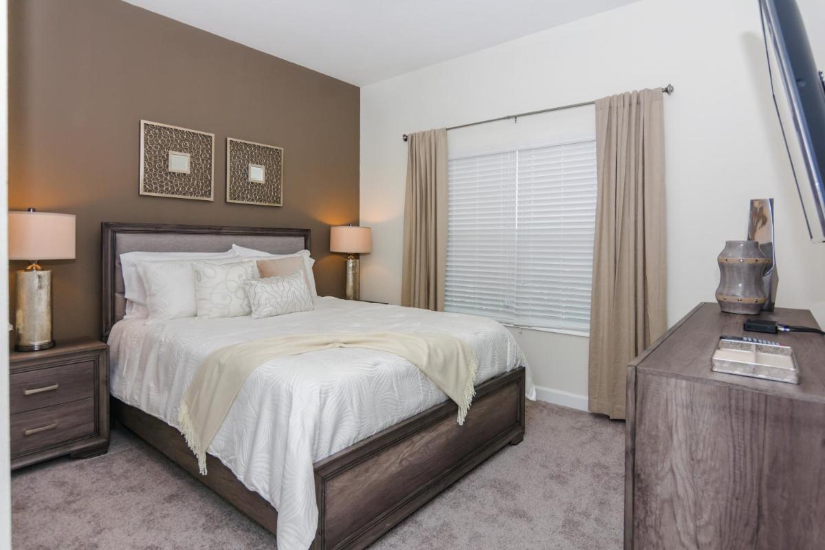 Dream Vacation Home Close to Disney SL4839 - image 4