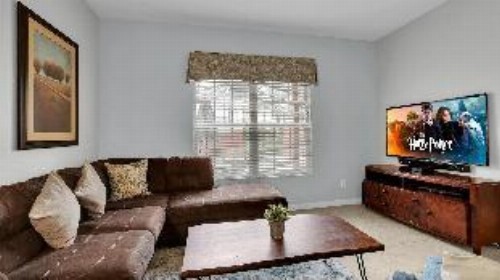 Majesty Palm Road 8975 - image 14