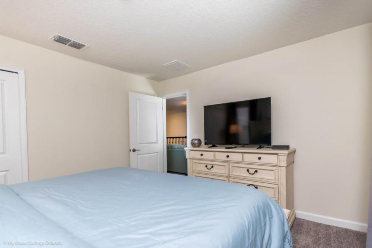 At Last You can Rent the Perfect Luxury Villa on Storey Lake Resort minutes from Disney World Orlando Villas 2672 - image 6