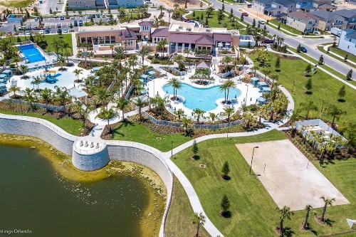 Gorgeous Four Bedroom w/ Pool Solara 1551 - image 1