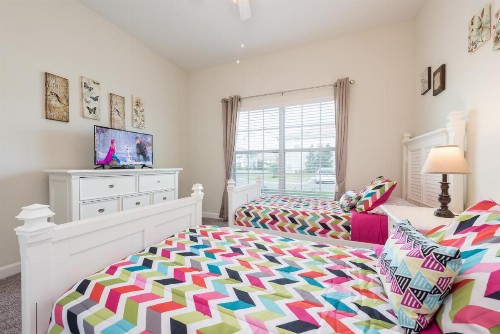 Luxury 5 Bedrooms villa - Storey Lake - image 9