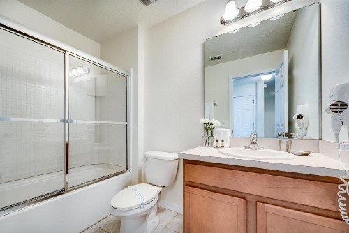 4 bedroom villa at Bella Vida Resort - image 11
