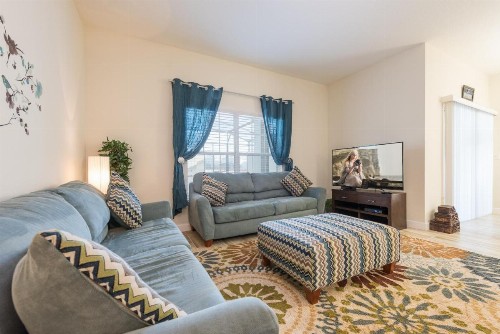 Cozy 4 Bedrooms villa at Storey Lake - image 10