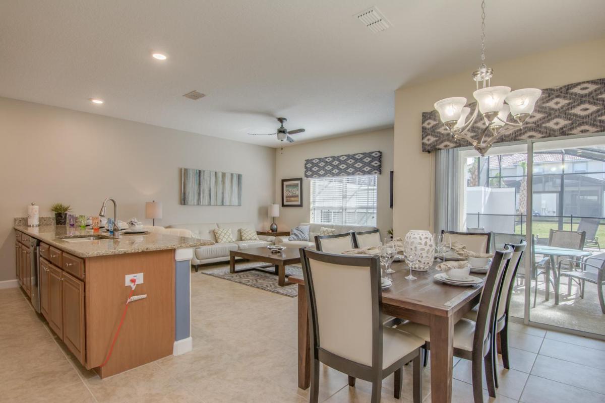 Fully equiped 4 bedroom villa - image 7