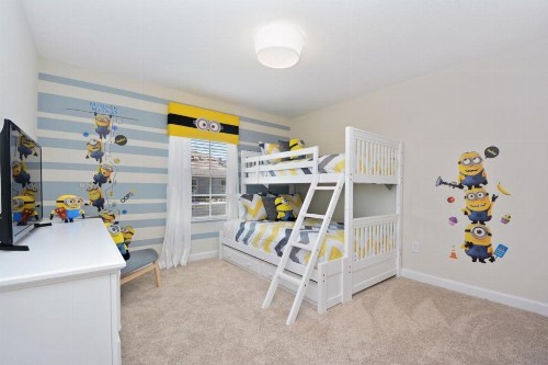 4 bedroom villa accommodates 10 guests - image 12