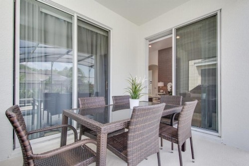 4-bedroom house w/ private pool - lovely location - image 9