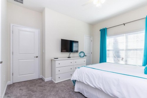 Rent Your Dream Holiday Home in One of Orlando's most Exclusive Resorts Storey Lake Resort Orlando Townhome 2724 - image 11