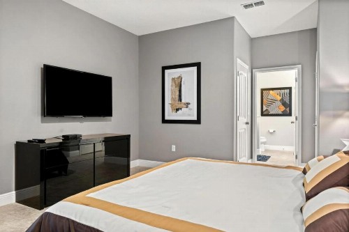 Cozy Brand New Olivia Home - image 30