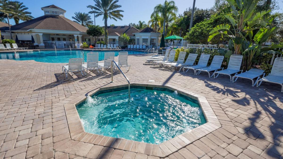 Rhapsody Palms - image 6