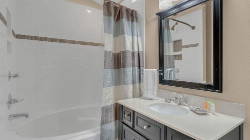 Disney Backstage Villa - image 9