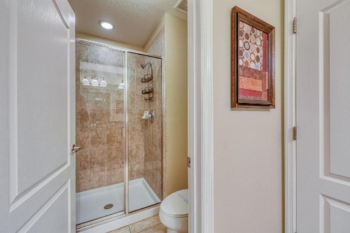 4 Bed 3 Bath Vacation home in Kissimmee - image 11