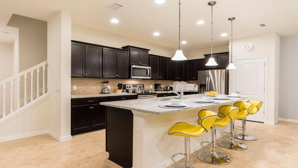 Brand New Townhouse with Pool/Themed Rooms- 8839GC - image 5