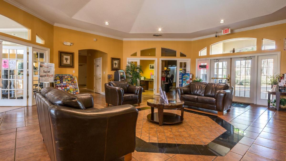 Mickeys Magic House - image 6