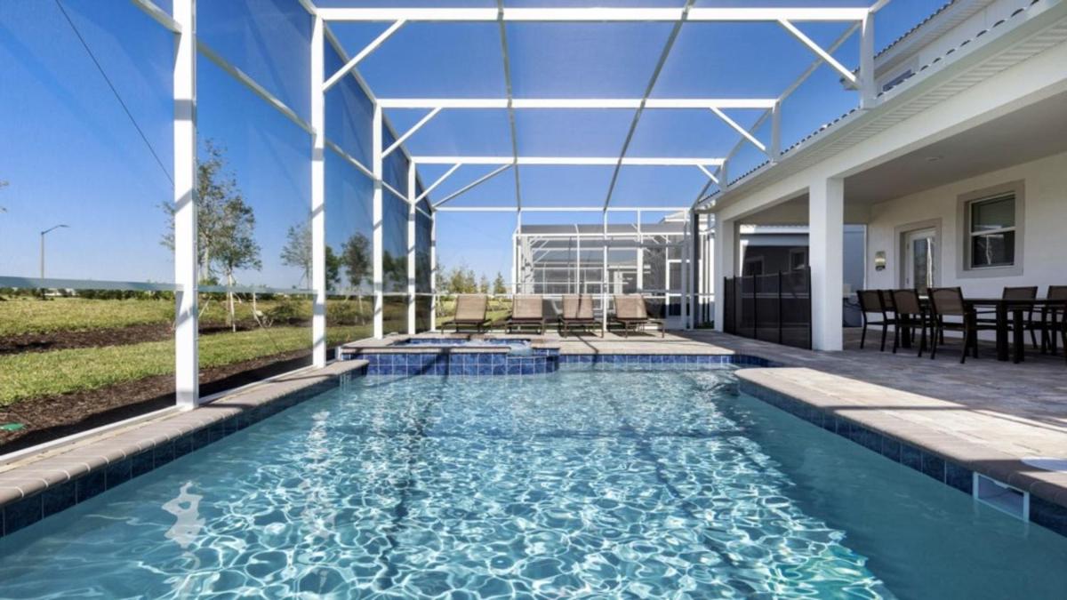 Champions Gate 8 Bedrooms Luxury Villa with Private Pool- 8815IC - main image