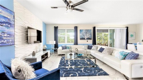 Luxury Pool Villa with Green View-8843IC’ - image 1