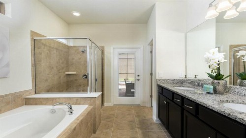 Luxury Pool Villa w Themed Rooms Near Disney- 8801CD - image 4