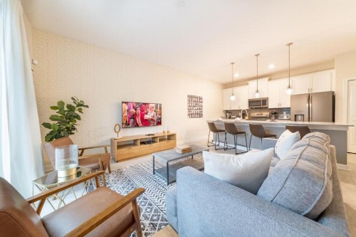 Beautiful 4 beds town home for 10 people - image 9