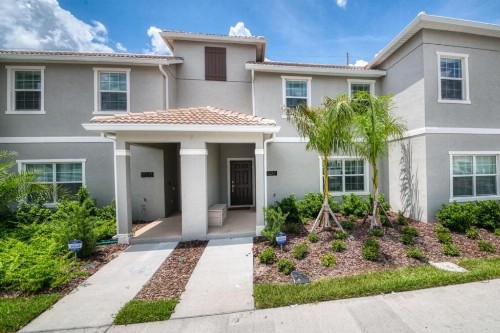 Modern and chic villa just 10 min from Disney - image 2