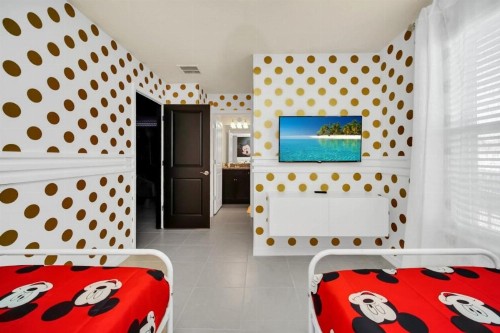 Best Value Home Retreat - image 34