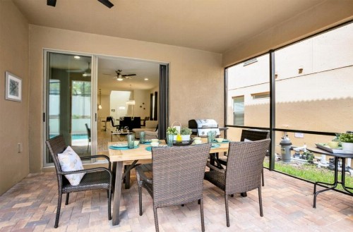Exquisitely Prestige Large Home with Private Pool - image 49