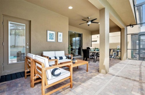 Exquisitely Prestige Large Home with Private Pool - image 50
