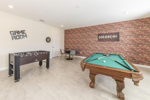 Magnificent 9 bedroom home - image 10