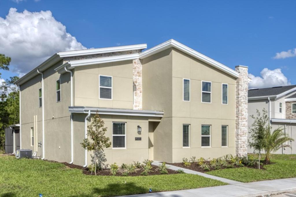 Magnificent 9 bedroom home - image 6