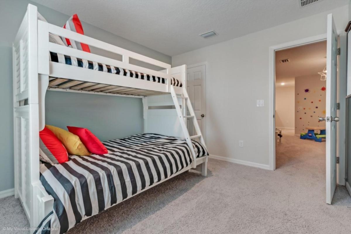 Beautiful Townhome with Private Pool Close to Disney Orlando Townhome 3111 - image 7