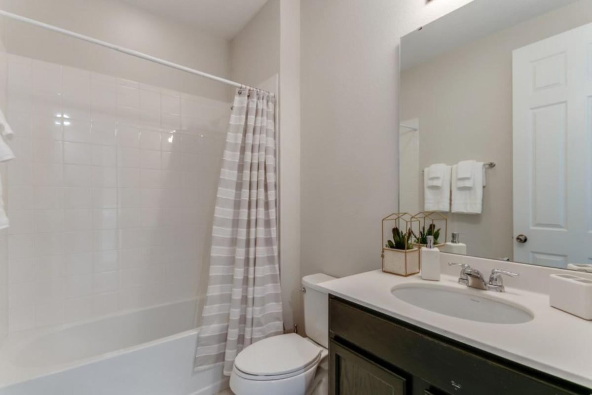 Beautiful Villa with Private Pool Close to Disney Orlando Villa 3124 - image 6