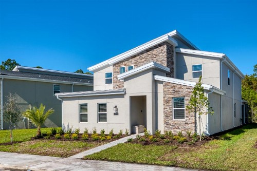 Beautiful Brand New 7 Bedroom Home - image 7