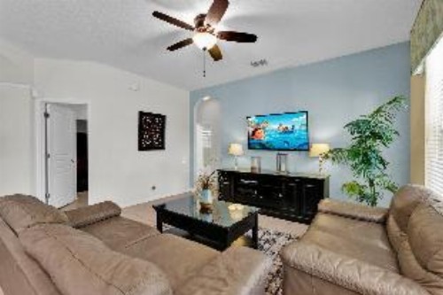 7756 Grassendale Street - image 12