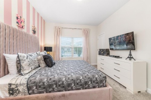 4 bedroom villa with themed bedrooms - image 5