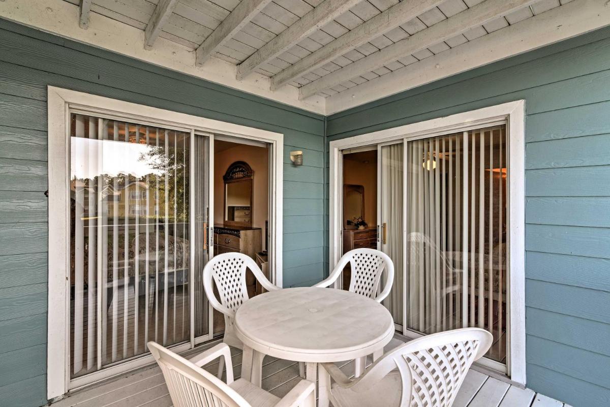 Lovely Condo with Pool Access about 6 Miles to Disney! - image 3