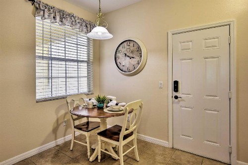 Central Townhome with Pool Access about 10 Min to Disney! - image 4