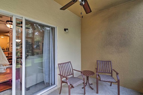 Central Townhome with Pool Access about 10 Min to Disney! - image 9