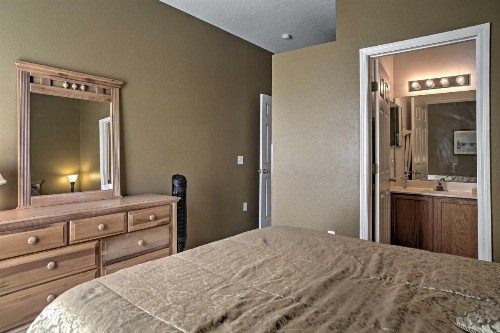Relaxing Kissimmee Escape on Lake with Private Pool! - image 11