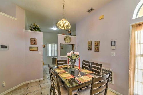 Explore Disney and Universal from this Home with Pool! - image 12